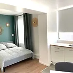 Hyper Centre Apartament *